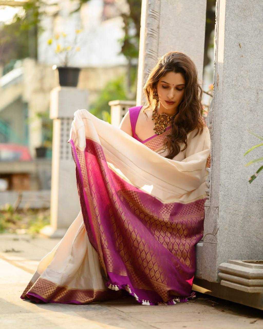 Ynf Lichi Silk KESH551 235 Silk Sarees Wholesale Silk Sarees With Contrast Pallu Manufacturer