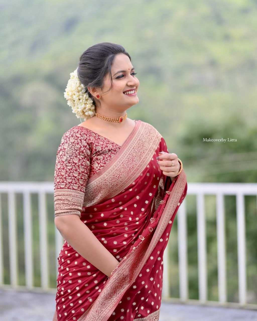 Ynf Lichi Silk RIN219 1890 Silk Sarees Wholesale Banarasi Silk Sarees Traditional Silk Sarees Banarasi Silk Sarees With Zari Work Manufacturer