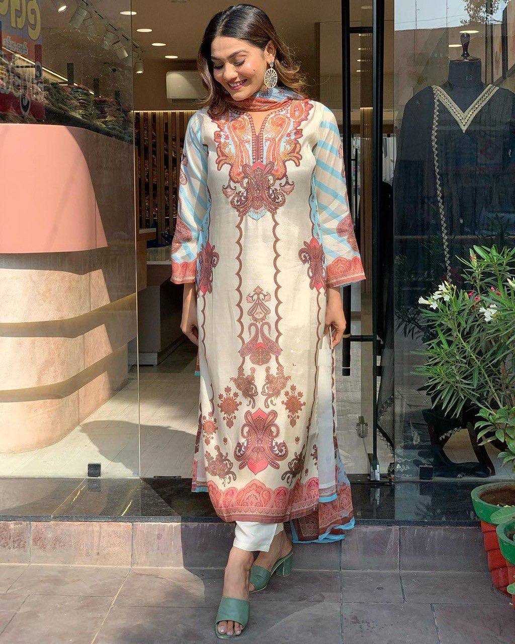 Ynf Muslin KESH526 G24 Kurti Wholesale Party Wear Kurtis Designer Kurtis Fancy Kurti Manufacturer
