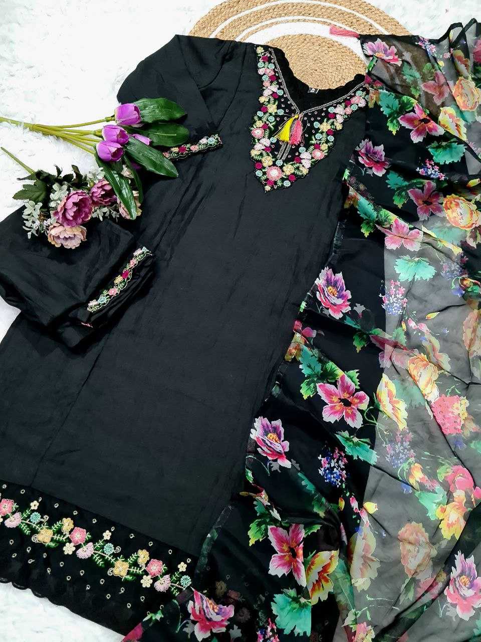 Ynf Muslin KESH529 KAJAL Kurti Wholesale Casual Kurtis Festive Kurtis Party Wear Kurtis Embroidered Kurtis A-Line Kurtis Manufacturer