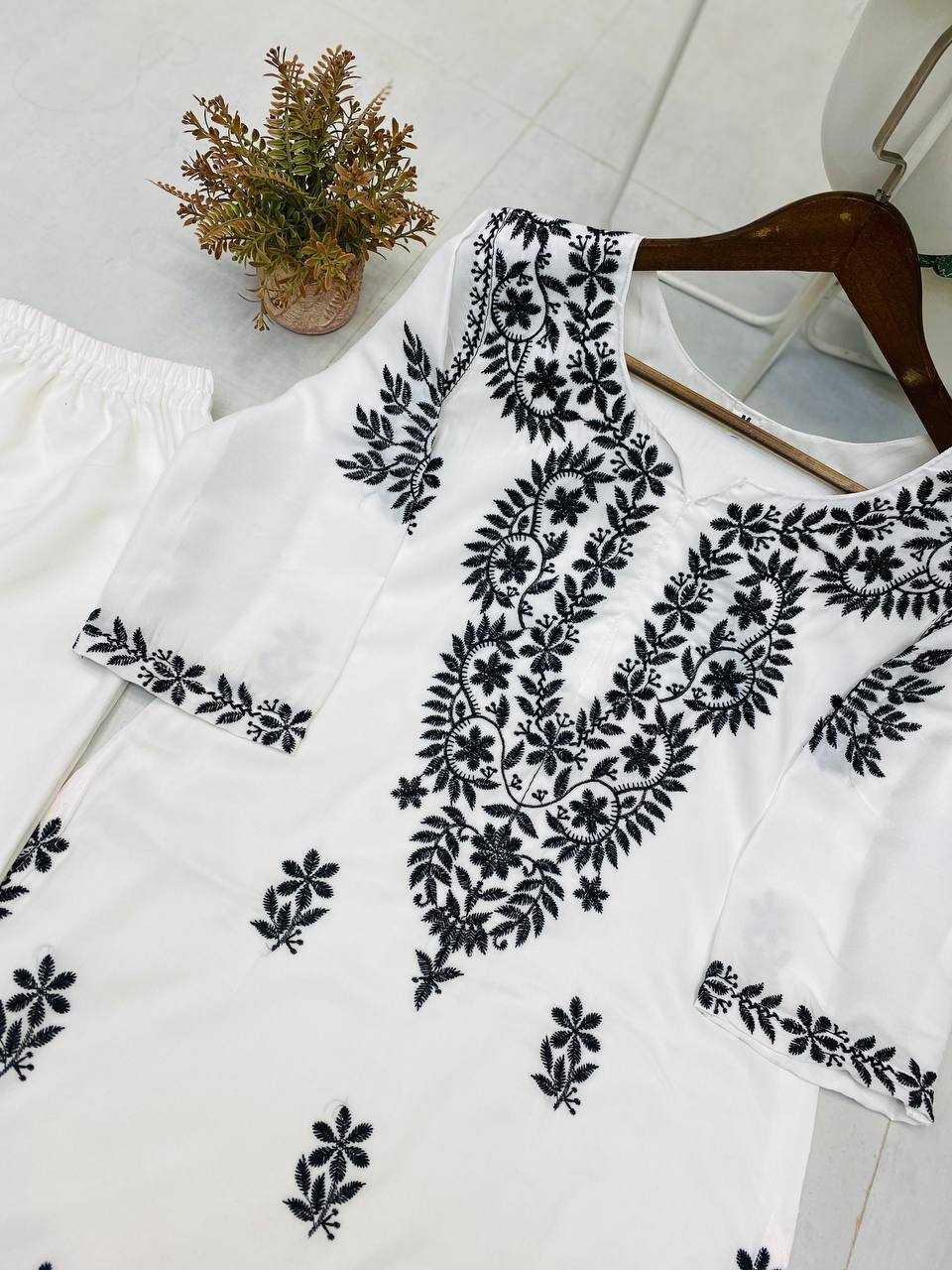 Ynf Muslin RIN110 376 Kurti Wholesale Embroidered Kurtis Kurti With Palazzo Manufacturer