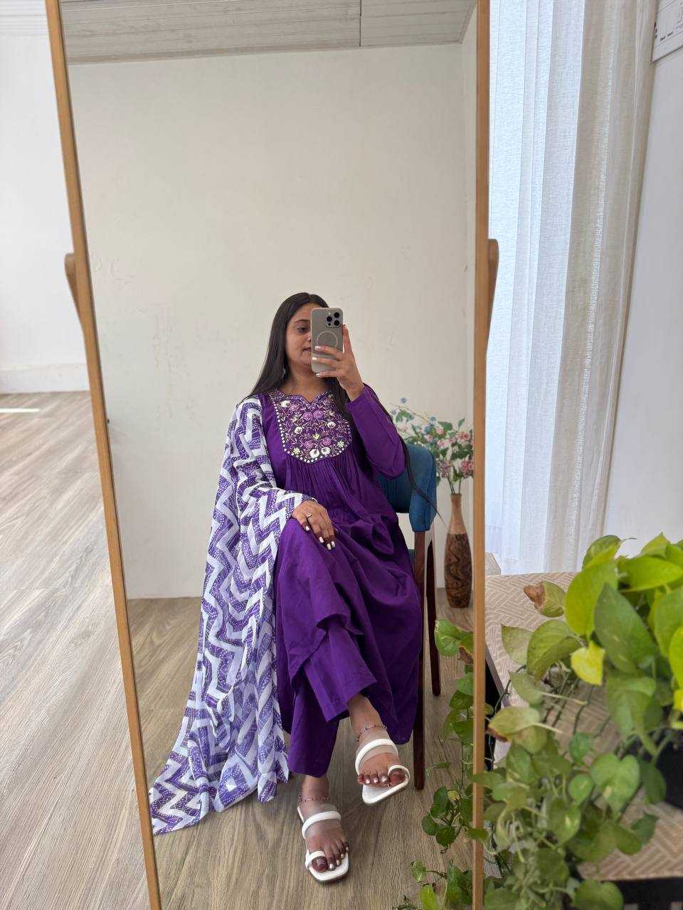 Ynf Muslin Silk KESH513 471 Gowns Wholesale Party Wear Gowns Designer Gowns Silk Gowns Manufacturer