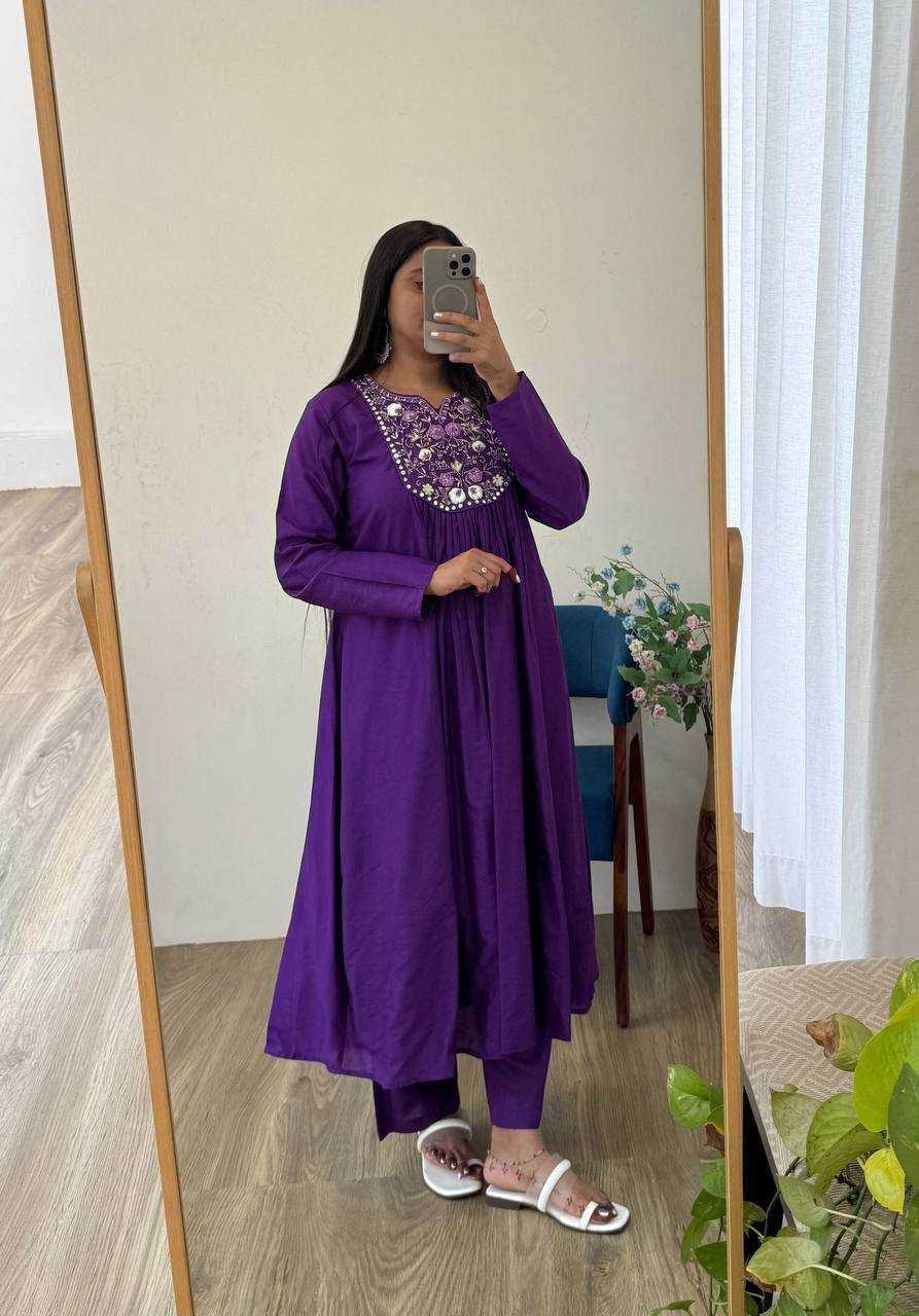 Ynf Muslin Silk KESH513 471 Gowns Wholesale Party Wear Gowns Designer Gowns Silk Gowns Manufacturer