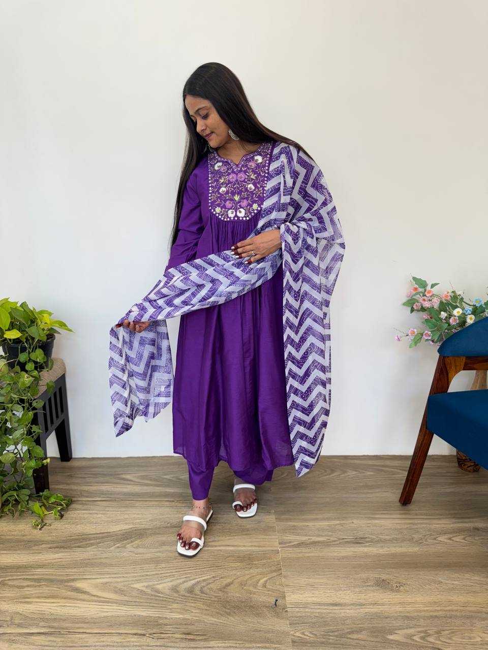 Ynf Muslin Silk KESH513 471 Gowns Wholesale Party Wear Gowns Designer Gowns Silk Gowns Manufacturer
