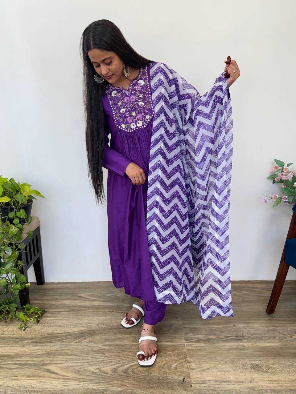 Ynf Muslin Silk KESH513 471 Gowns Wholesale Party Wear Gowns Designer Gowns Silk Gowns Manufacturer