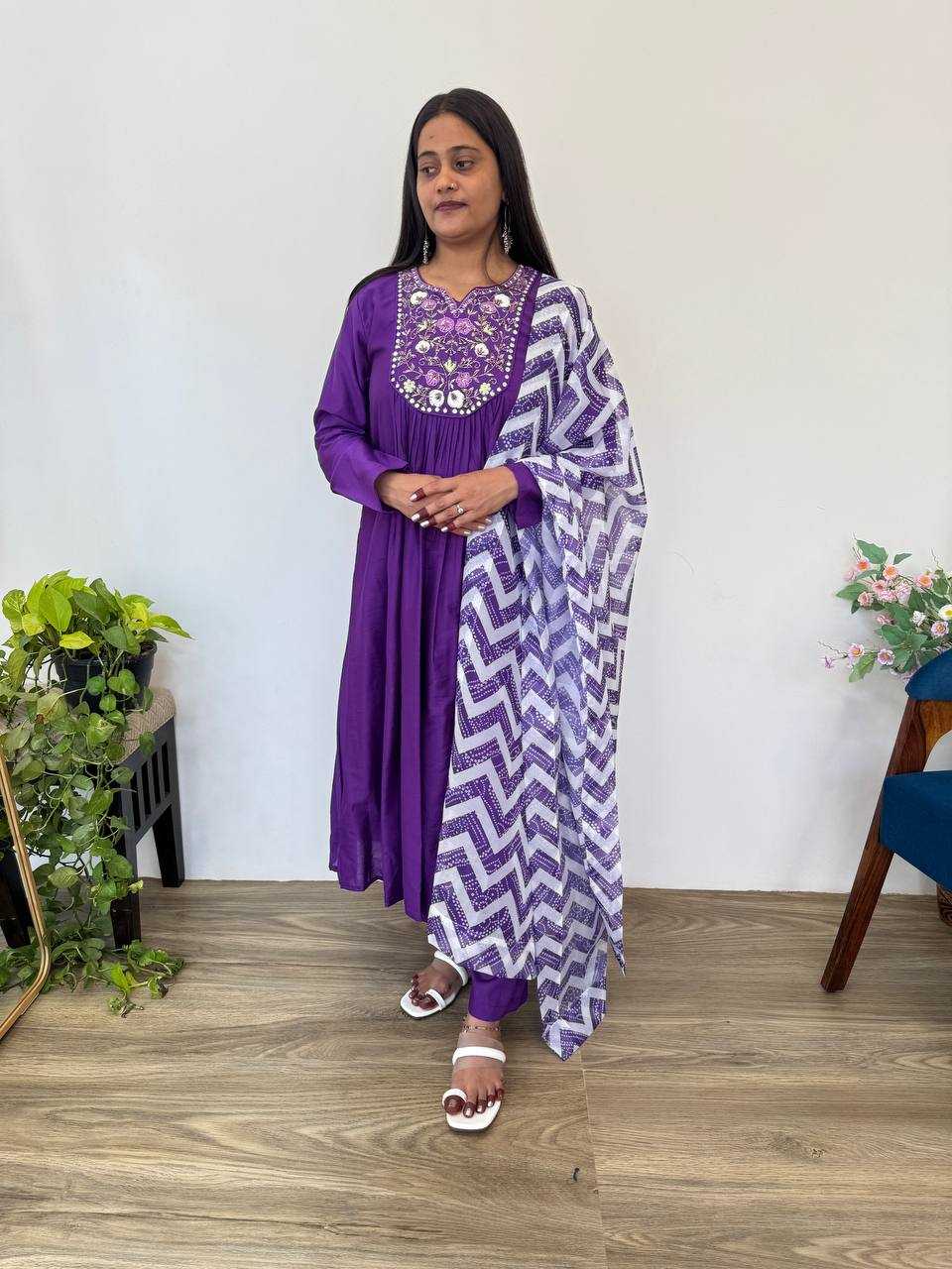 Ynf Muslin Silk KESH513 471 Gowns Wholesale Party Wear Gowns Designer Gowns Silk Gowns Manufacturer