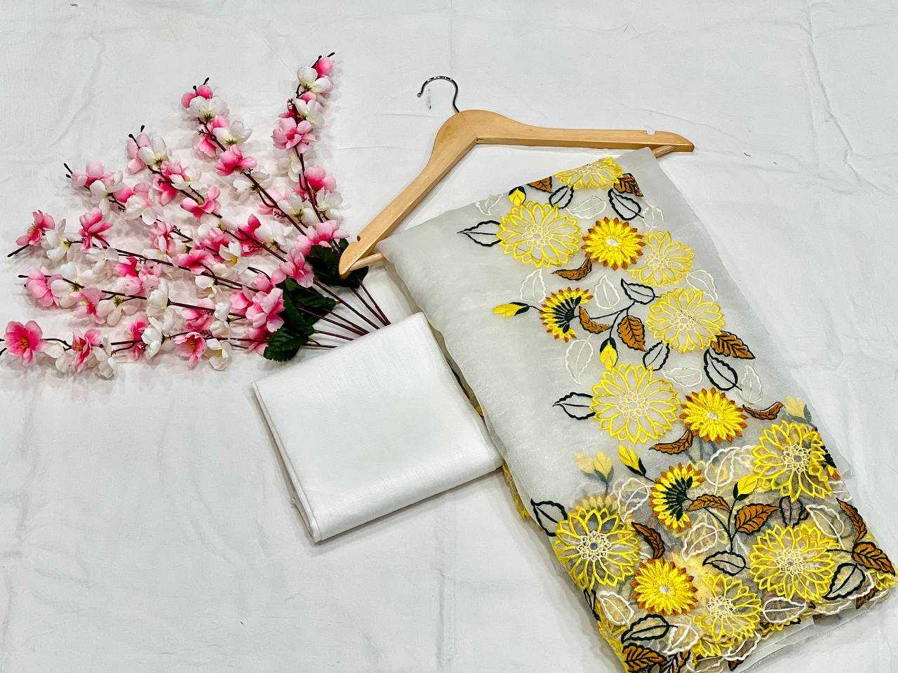 Ynf Organza KESH556 319 Sarees Wholesale Designer Sarees Cutwork Saree Manufacturer