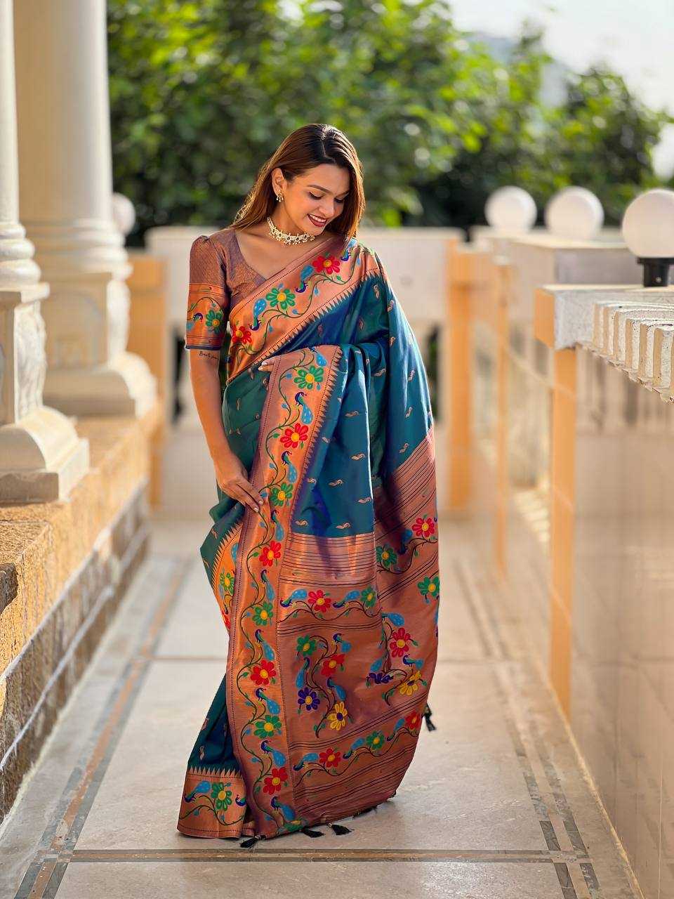 Ynf Paithani Silk RIN150 Anuradha Paithani Silk Sarees Wholesale Zari Border Silk Sarees Silk Sarees For Weddings Manufacturer