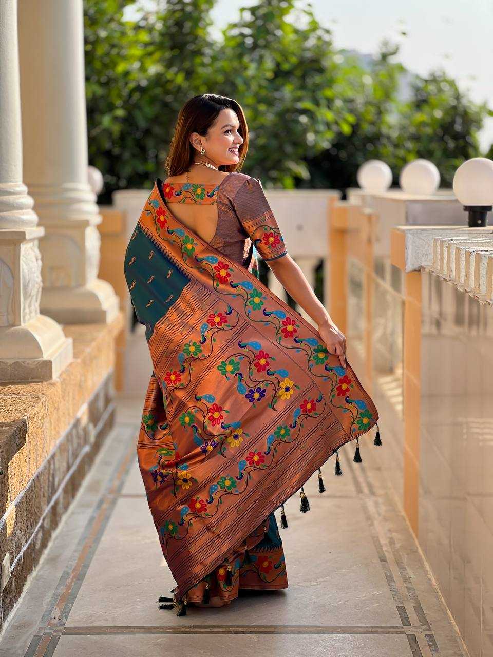 Ynf Paithani Silk RIN150 Anuradha Paithani Silk Sarees Wholesale Zari Border Silk Sarees Silk Sarees For Weddings Manufacturer