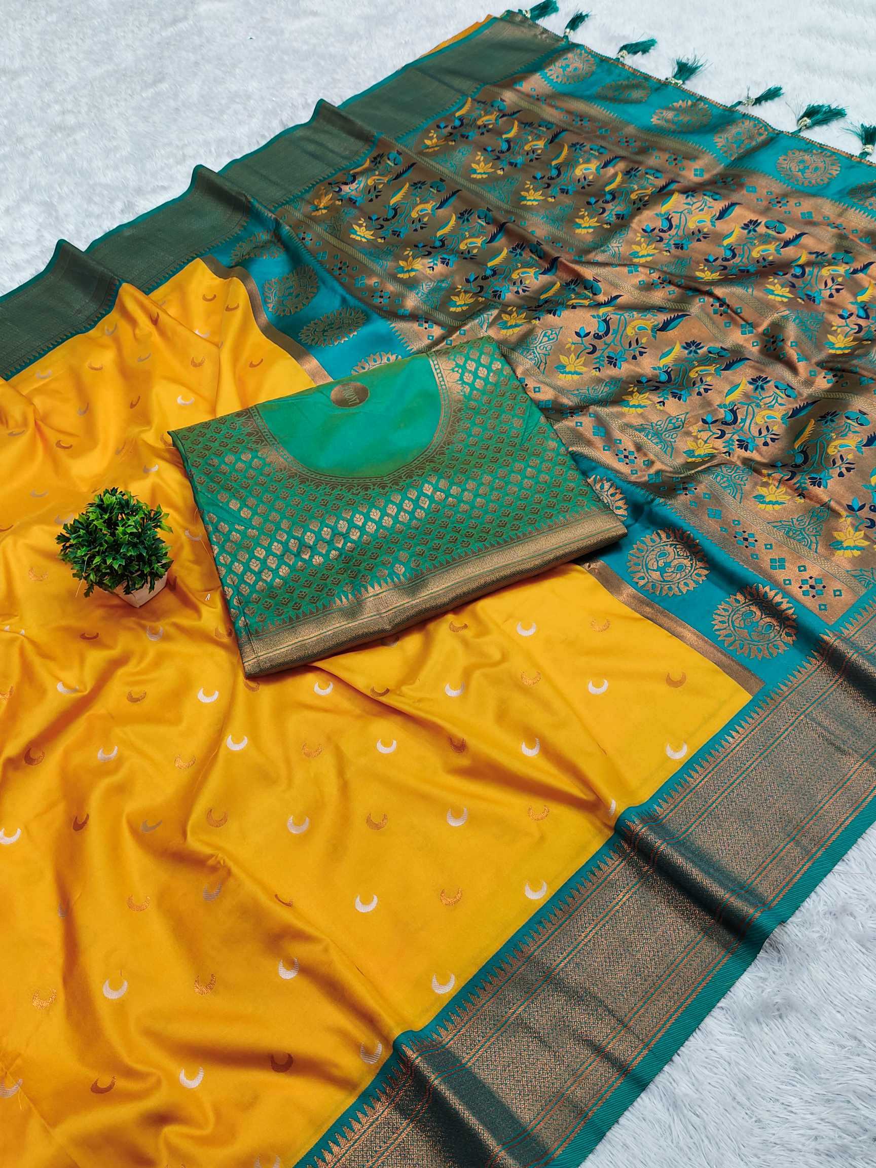 Ynf Paithani Silk RIN150 Chandrakore Paithani-2 Silk Sarees Wholesale Designer Silk Sarees Zari Border Silk Sarees Manufacturer