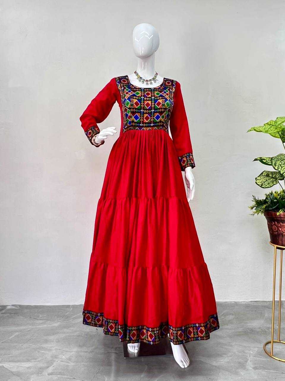 Ynf Pure Cotton KESH543 104 Gowns Wholesale Printed Gowns Fancy Gowns Embroidery Gowns Manufacturer
