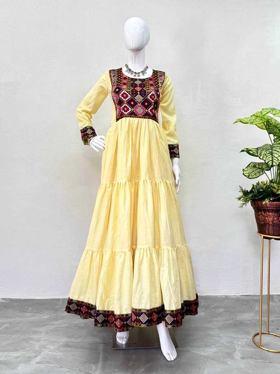 Ynf Pure Cotton KESH543 104 Gowns Wholesale Printed Gowns Fancy Gowns Embroidery Gowns Manufacturer