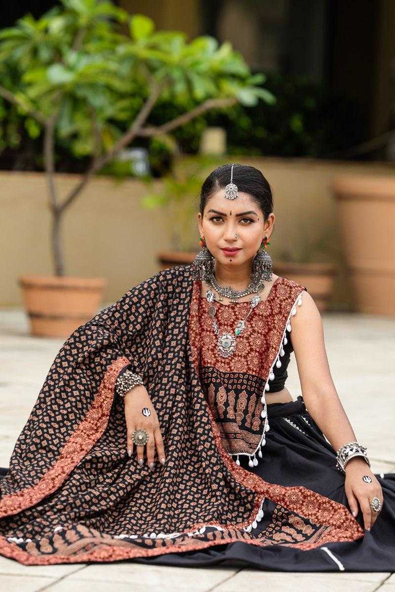 Ynf Pure Cotton RIN227 7075 Lehengas Wholesale Designer Lehenga Fancy Lehenga Traditional Lehenga Manufacturer