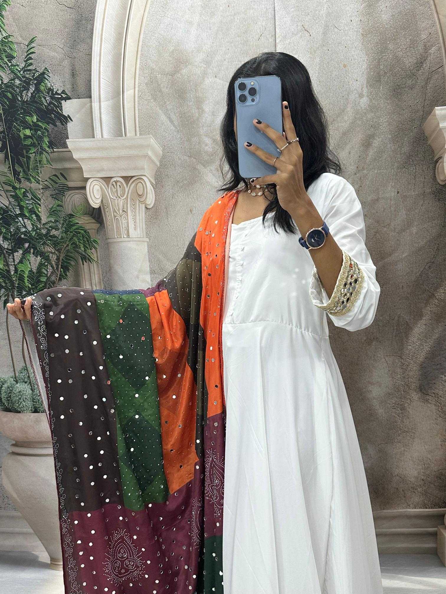 Ynf Pure Silk RIN222 Coding Gowns Festive Collections Wholesale Designer Gowns Silk Gowns Onam Collections Manufacturer
