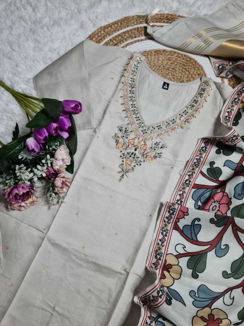 Ynf Pure Viscos KESH529 DRASHTI Suits & Dresses Wholesale Ladies Suits Embroidery Suits Anarkali Suits Casual Dresses Manufacturer