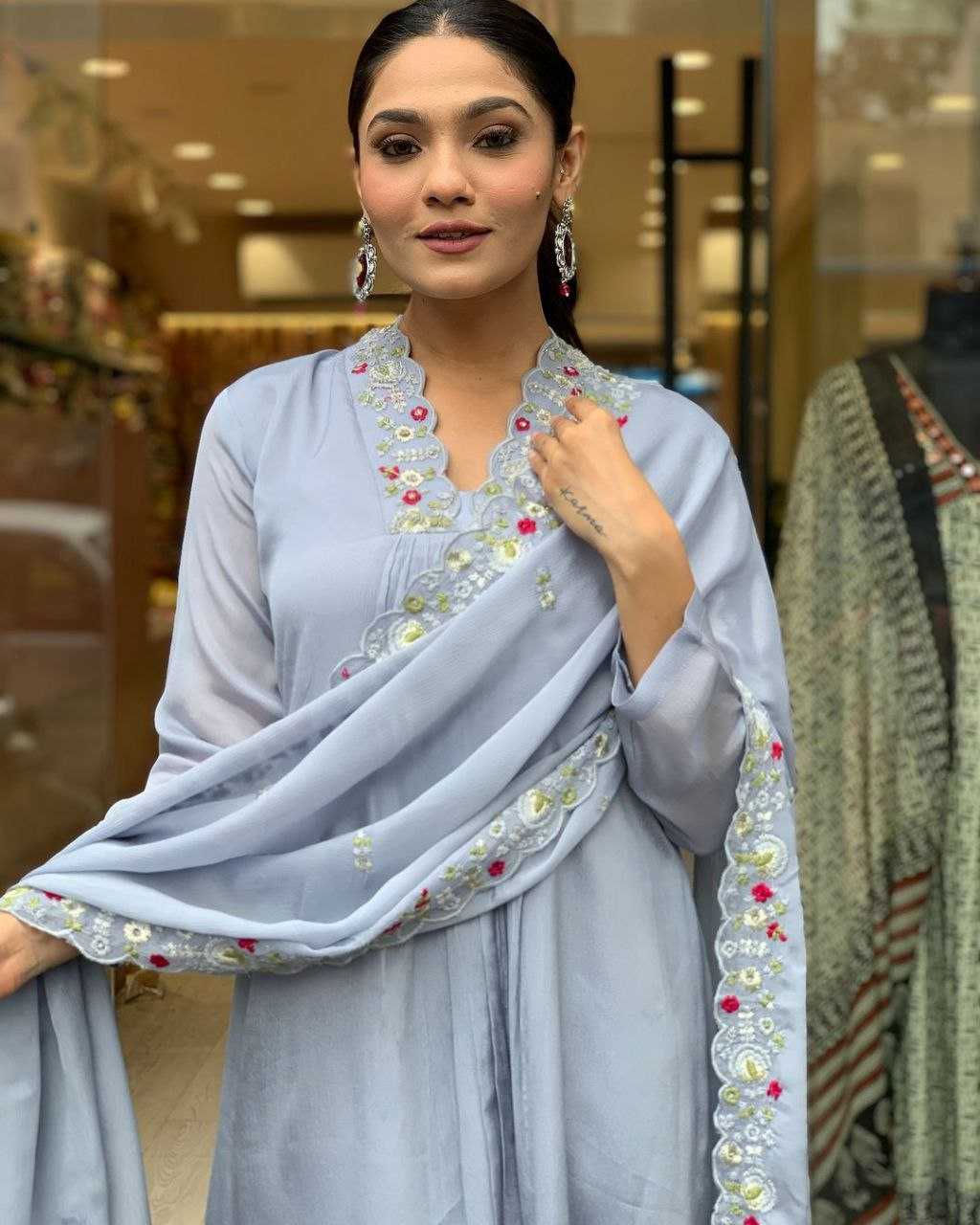 Ynf Pure Viscos KESH529 HEER Suits & Dresses Wedding Collections Festive Collections Wholesale Ladies Suits Embroidery Suits Ladies Silk Suit Manufacturer