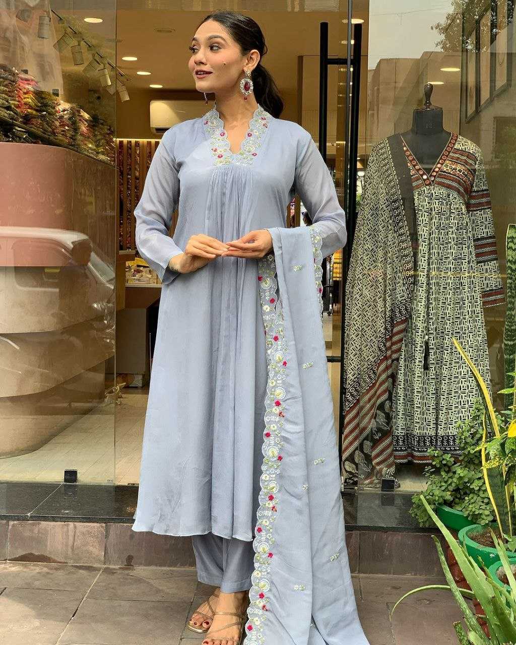 Ynf Pure Viscos KESH529 HEER Suits & Dresses Wedding Collections Festive Collections Wholesale Ladies Suits Embroidery Suits Ladies Silk Suit Manufacturer