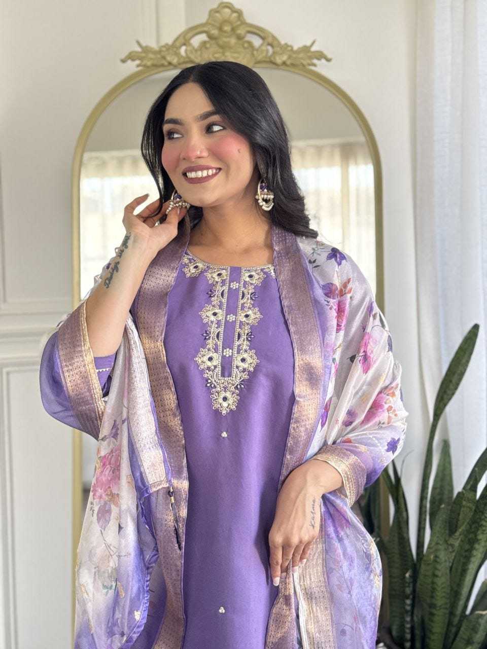 Ynf Pure Viscos RIN222 SI-242 Kurti Wholesale Designer Kurtis Rayon Kurtis Embroidered Kurtis Manufacturer