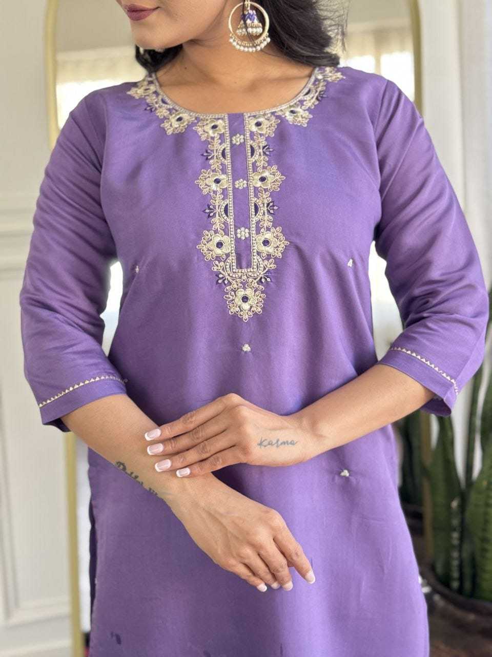 Ynf Pure Viscos RIN222 SI-242 Kurti Wholesale Designer Kurtis Rayon Kurtis Embroidered Kurtis Manufacturer