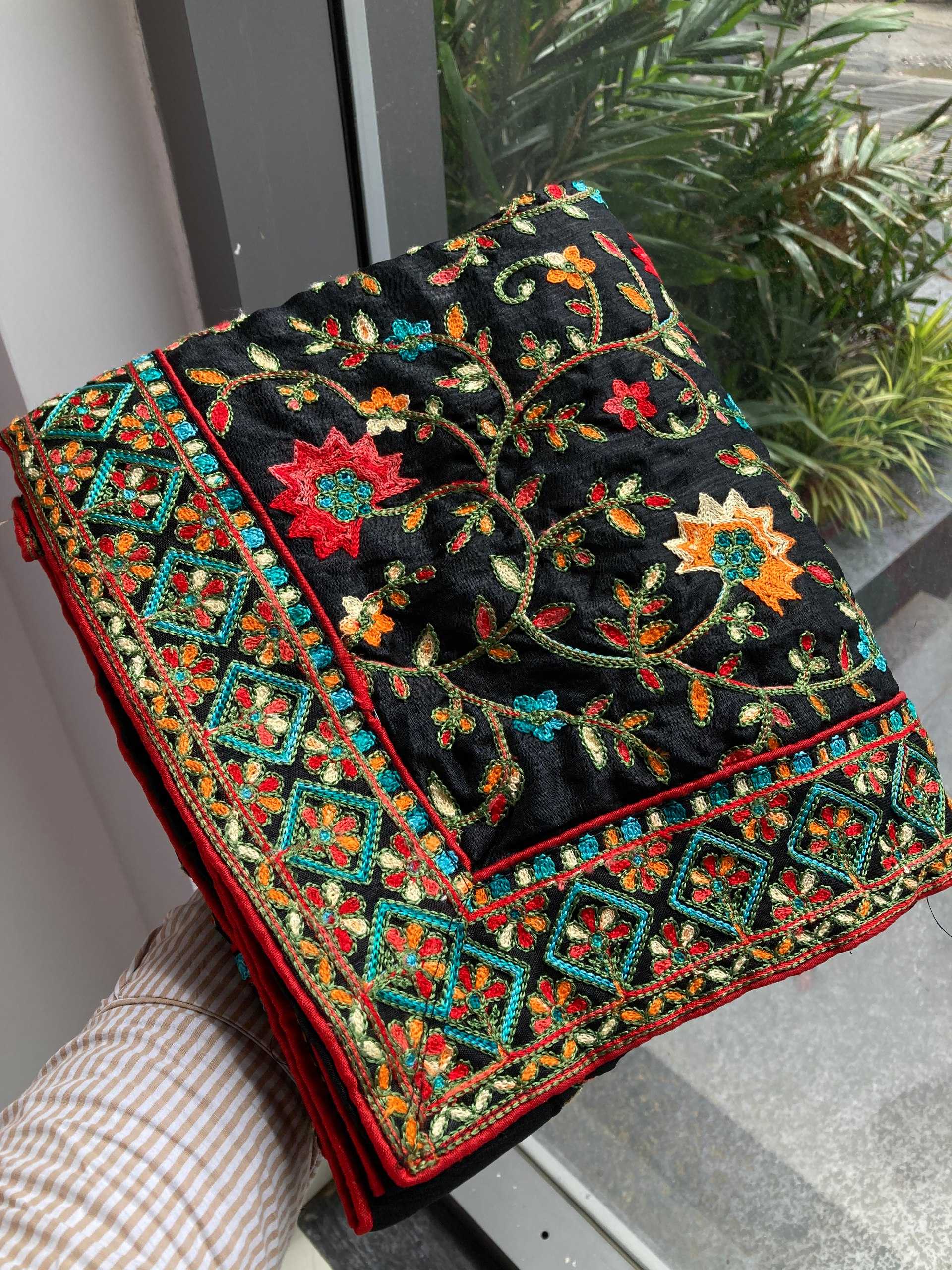 Ynf Rangoli Silk RIN188 Manali Silk Sarees Wholesale Designer Silk Sarees Fancy Silk Sarees Embroidered Silk Sarees Manufacturer