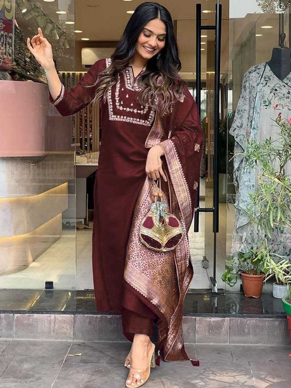 Ynf Rayon KESH517 K4 Suits & Dresses Wholesale Embroidery Suits Party wear suits Silk Suits Manufacturer