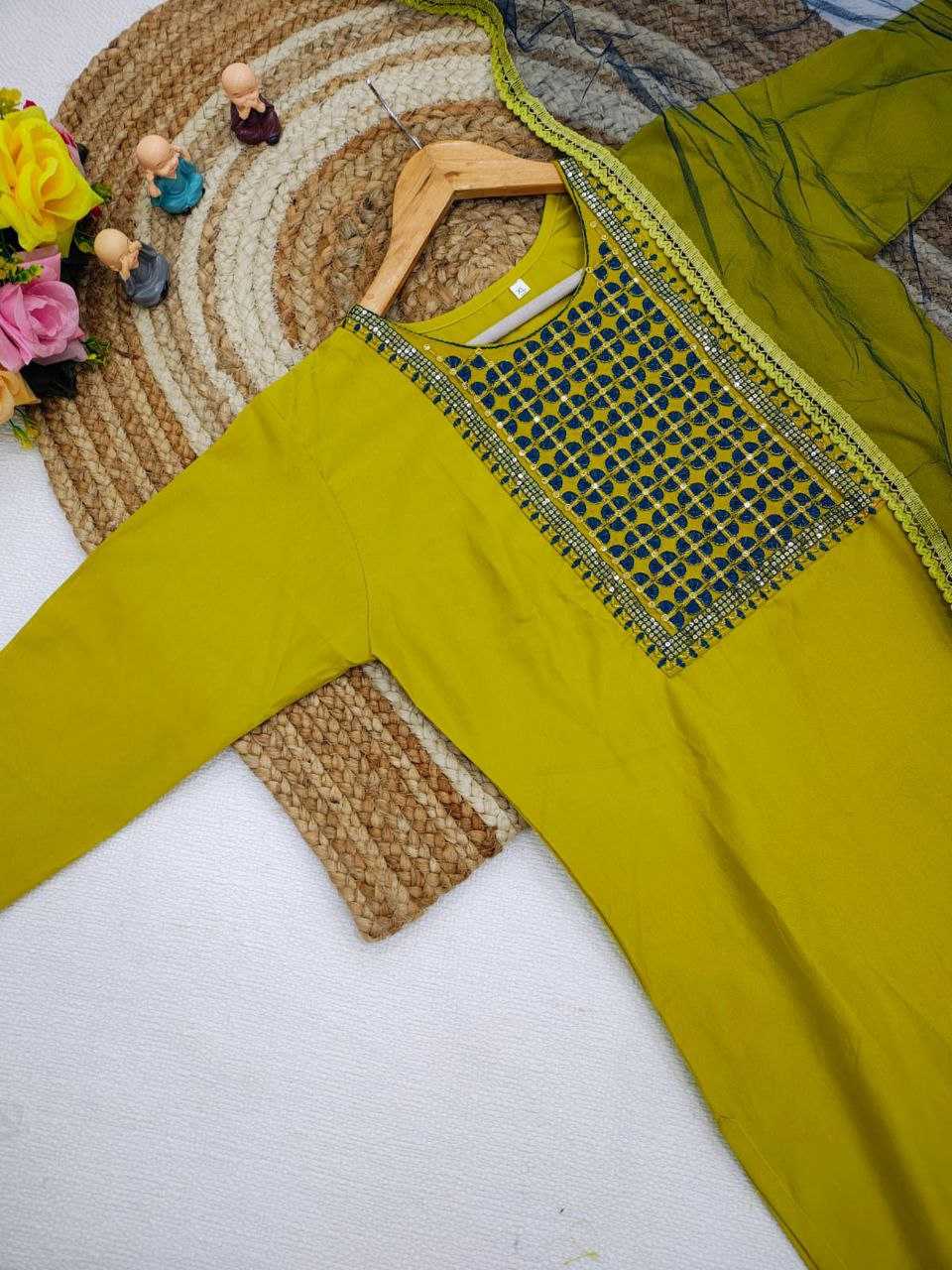 Ynf Rayon KESH517 K6 Kurti Wholesale Rayon Kurtis Fancy Kurti Embroidered Kurtis Manufacturer