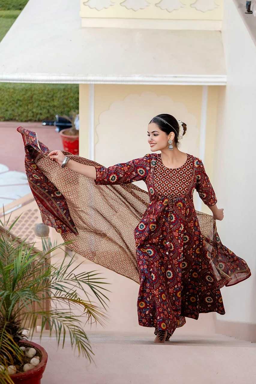 Ynf Rayon RIN222 SI-240 Gowns Wholesale Printed Gowns Party Gowns Designer Gowns Manufacturer