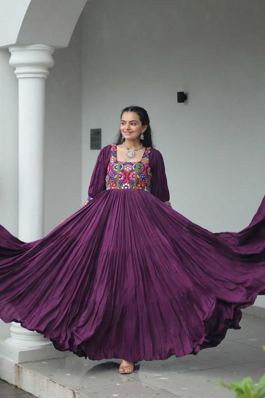 Ynf Reyon Cotton KESH491 9255 Gowns Wholesale Fancy Gowns Embroidery Gowns Long Gowns Manufacturer