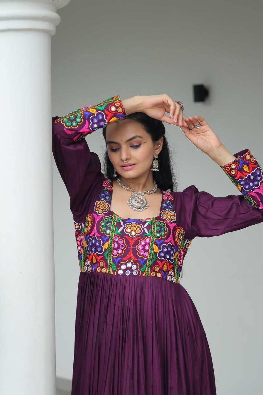 Ynf Reyon Cotton KESH491 9255 Gowns Wholesale Fancy Gowns Embroidery Gowns Long Gowns Manufacturer