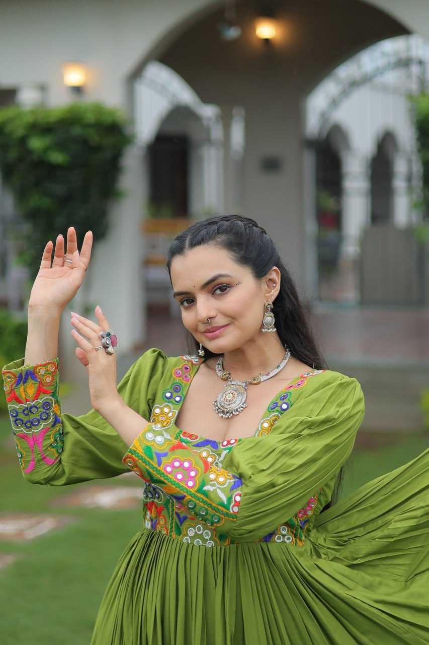 Ynf Reyon Cotton KESH491 9255 Gowns Wholesale Fancy Gowns Embroidery Gowns Long Gowns Manufacturer