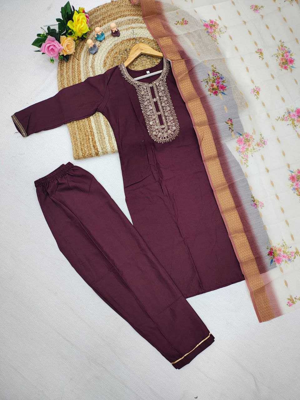 Ynf Reyon Cotton KESH517 K2 Suits & Dresses Wholesale Ladies Suits Embroidery Suits Ladies Salwar Suits Manufacturer