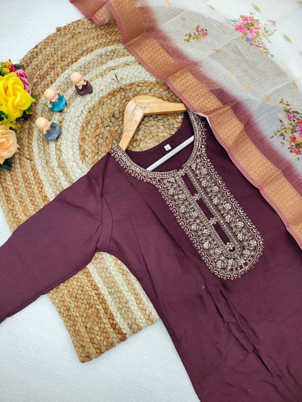 Ynf Reyon Cotton KESH517 K2 Suits & Dresses Wholesale Ladies Suits Embroidery Suits Ladies Salwar Suits Manufacturer