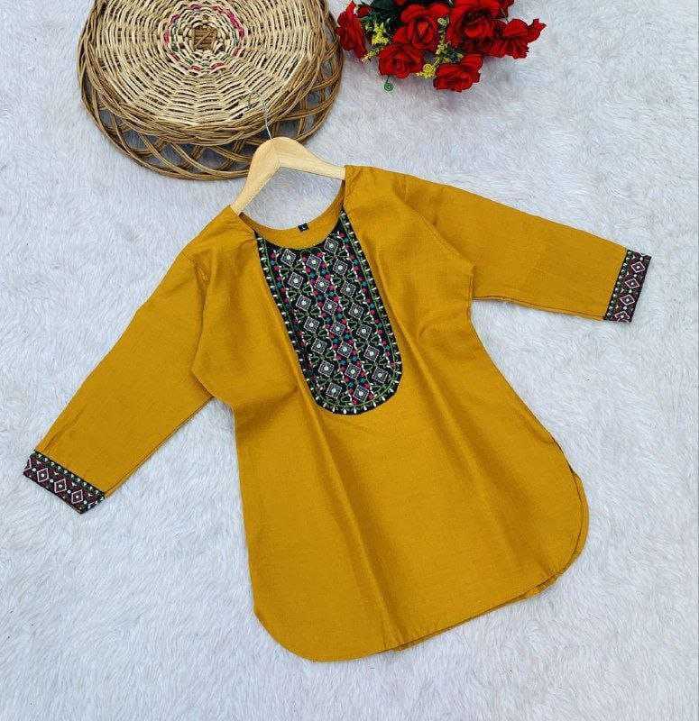 Ynf Reyon Cotton KESH552 RAJHANS Kurti Wholesale Casual Kurtis Festive Kurtis Short Kurtis Embroidered Kurtis Manufacturer