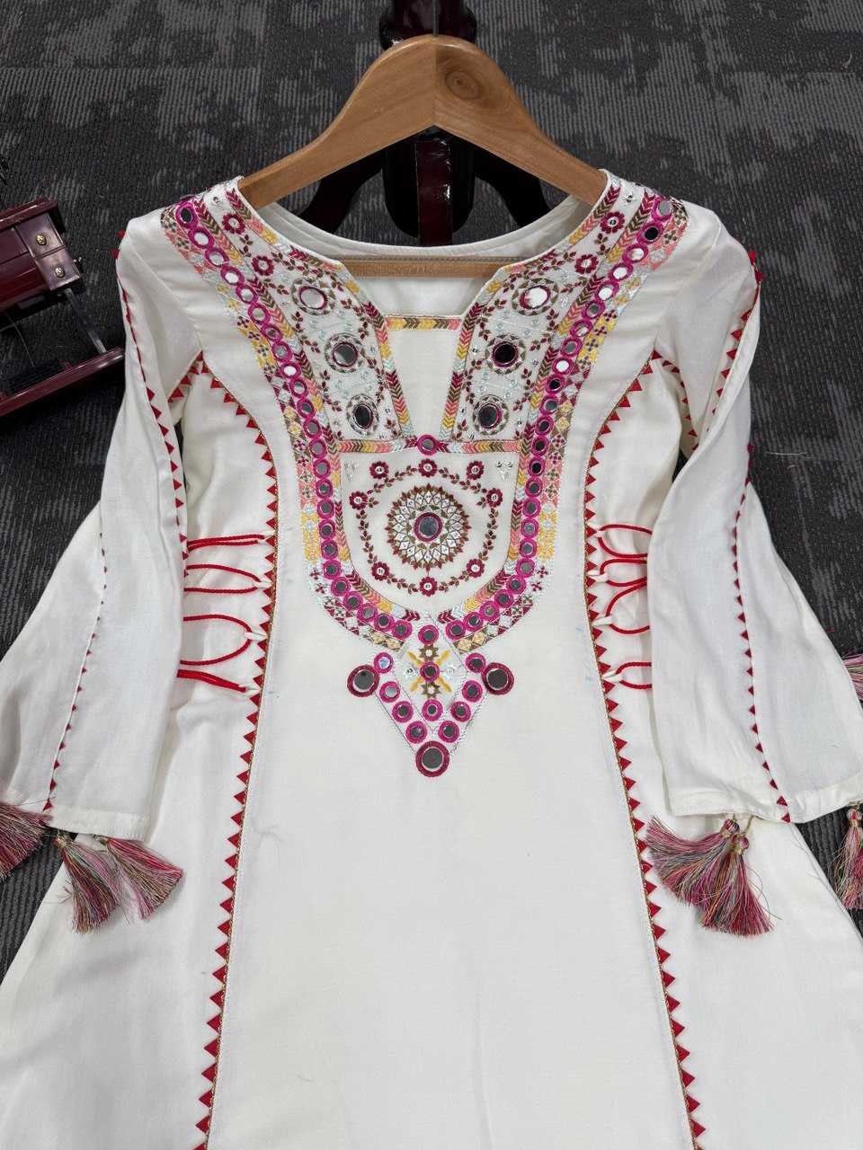 Ynf Reyon Cotton RIN133 1516 Suits & Dresses Wholesale Sharara Salwar Suits Party wear suits White Salwar Suit Manufacturer