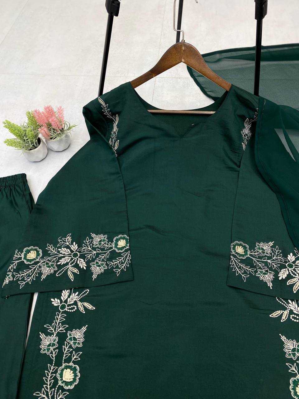 Ynf Reyon Cotton RIN141 1969 Suits & Dresses Wholesale Ladies Suits Kashmiri Suits Embroidery Suits Palazzo Suit Manufacturer