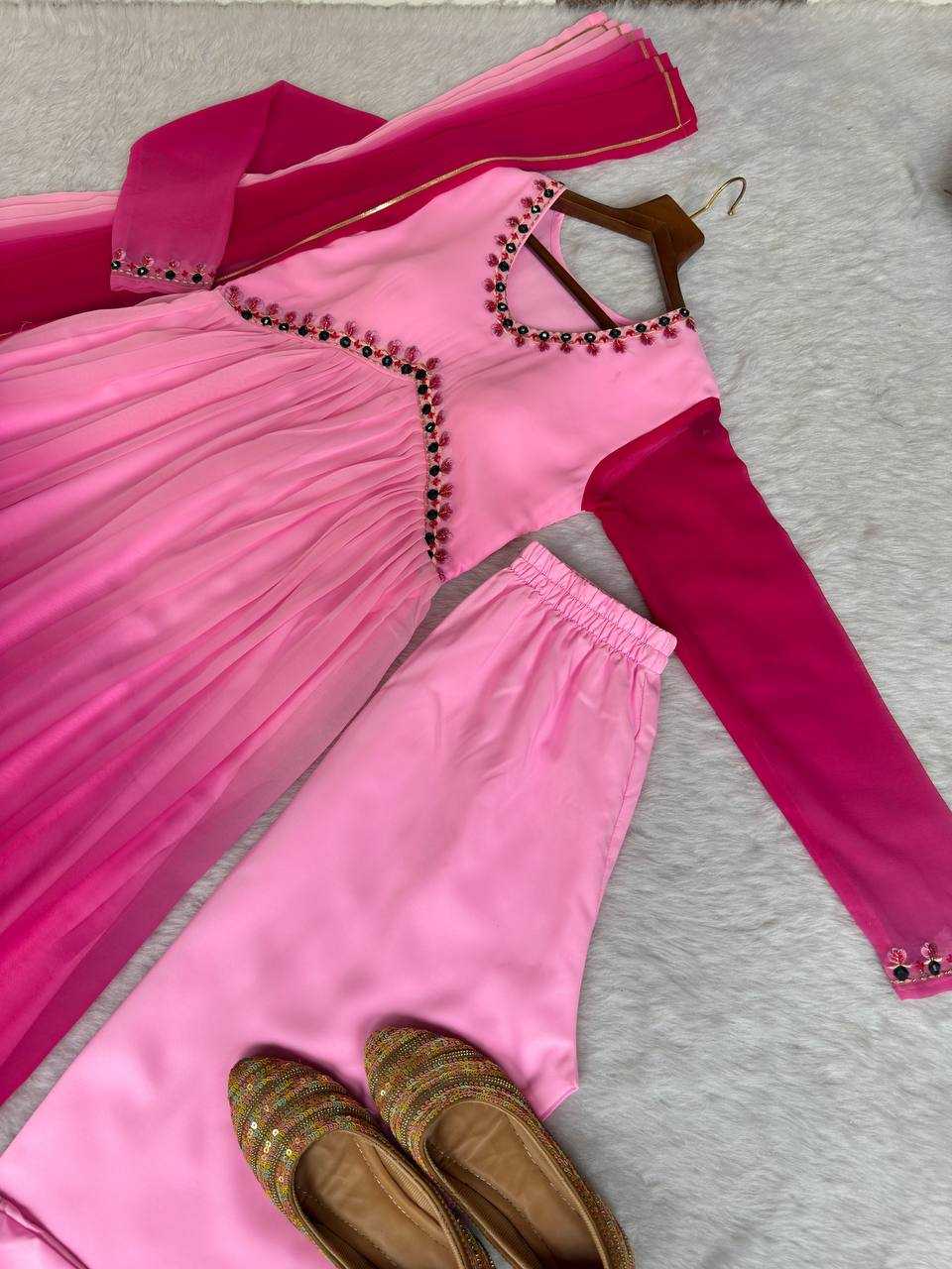 Ynf Silk Cotton Gowns Wholesale Embroidery Gowns Party Gowns Bollywood Style Gowns Manufacturer
