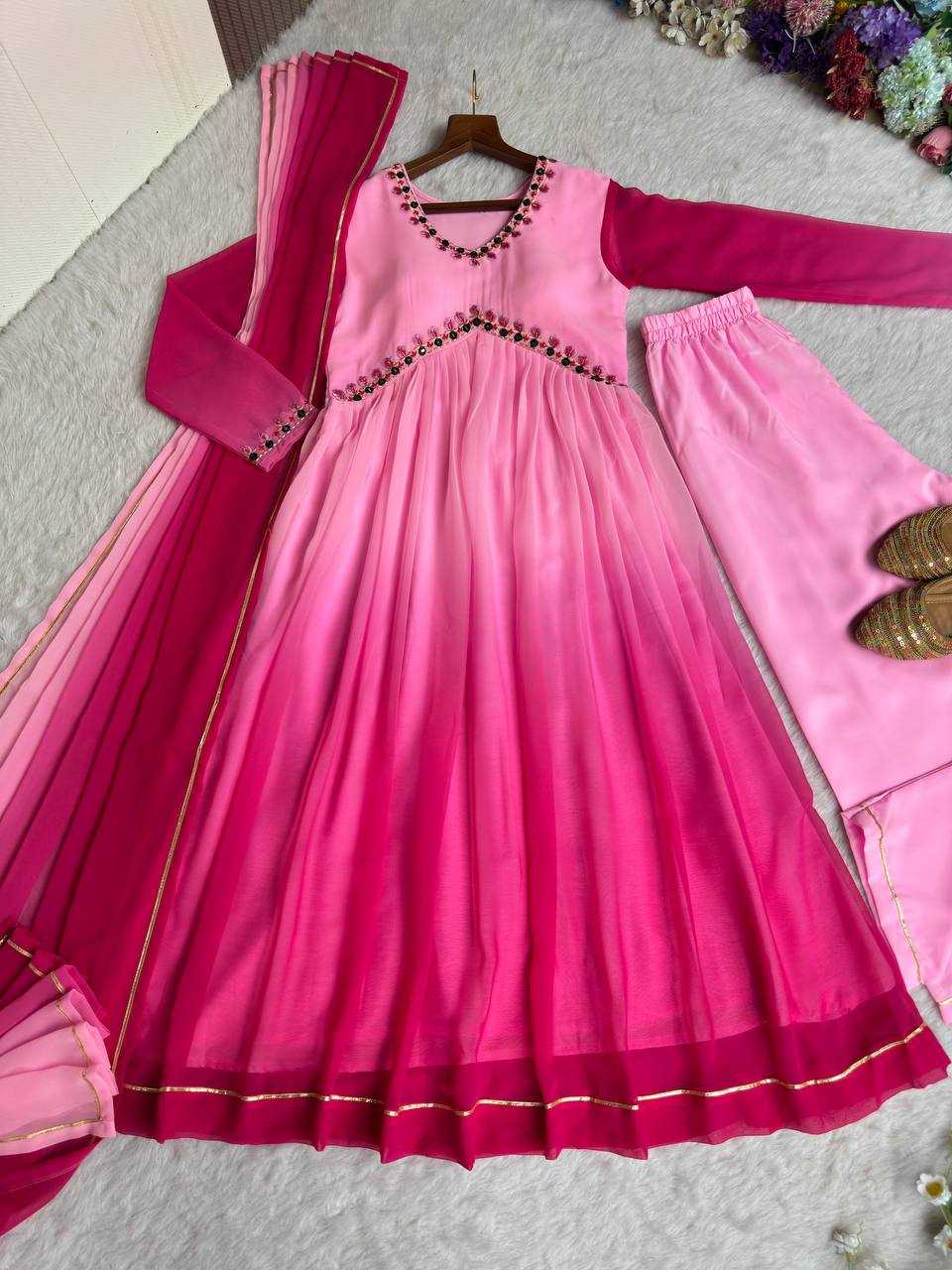Ynf Silk Cotton Gowns Wholesale Embroidery Gowns Party Gowns Bollywood Style Gowns Manufacturer