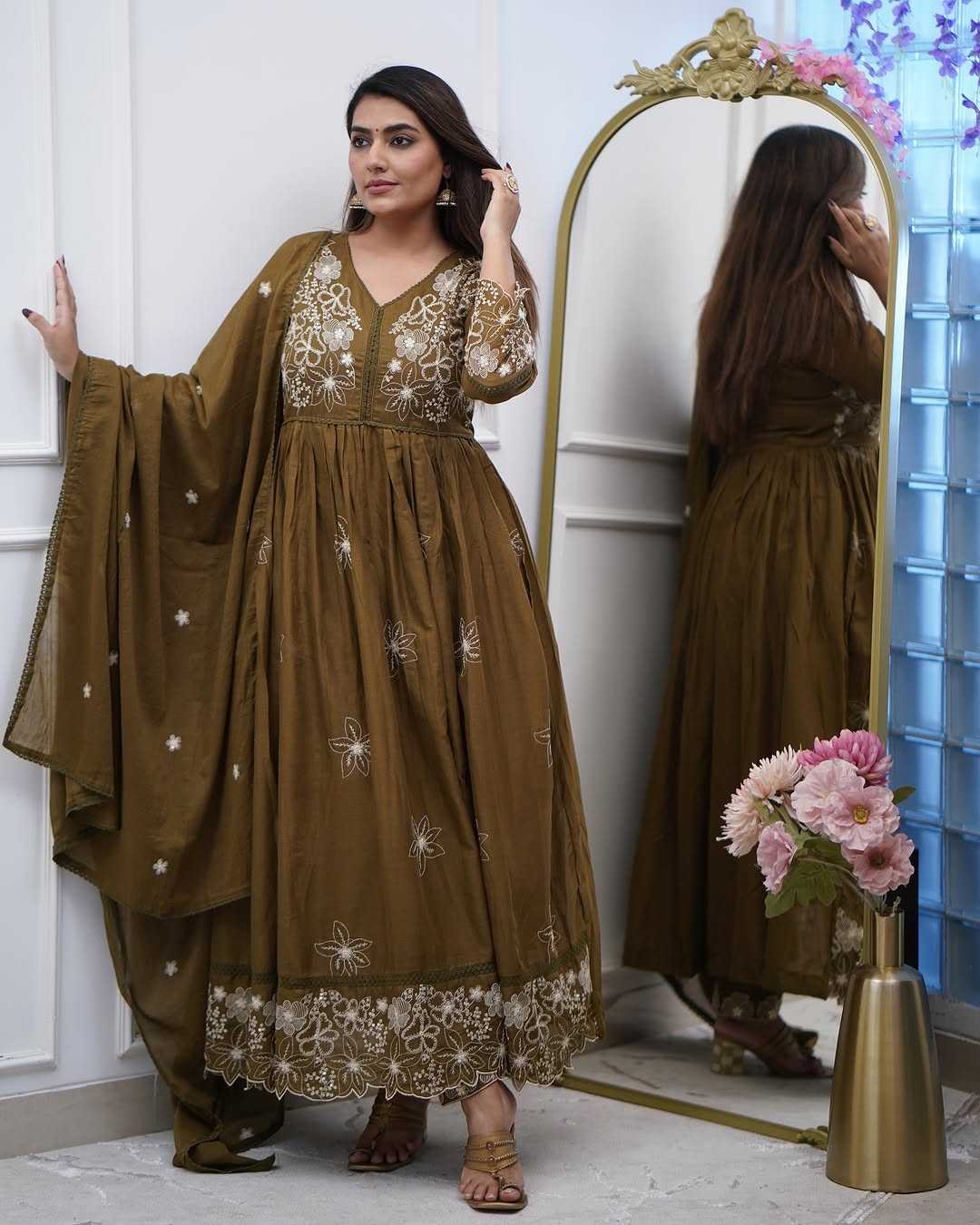 Ynf Silk Cotton KESH545 1030 Gowns Wholesale Embroidery Gowns Silk Gowns Manufacturer