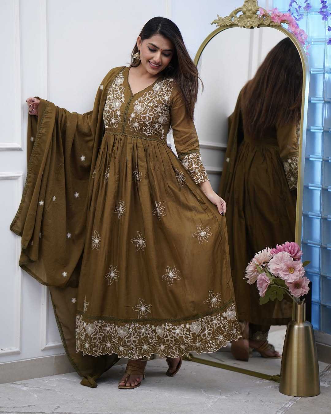 Ynf Silk Cotton KESH545 1030 Gowns Wholesale Embroidery Gowns Silk Gowns Manufacturer