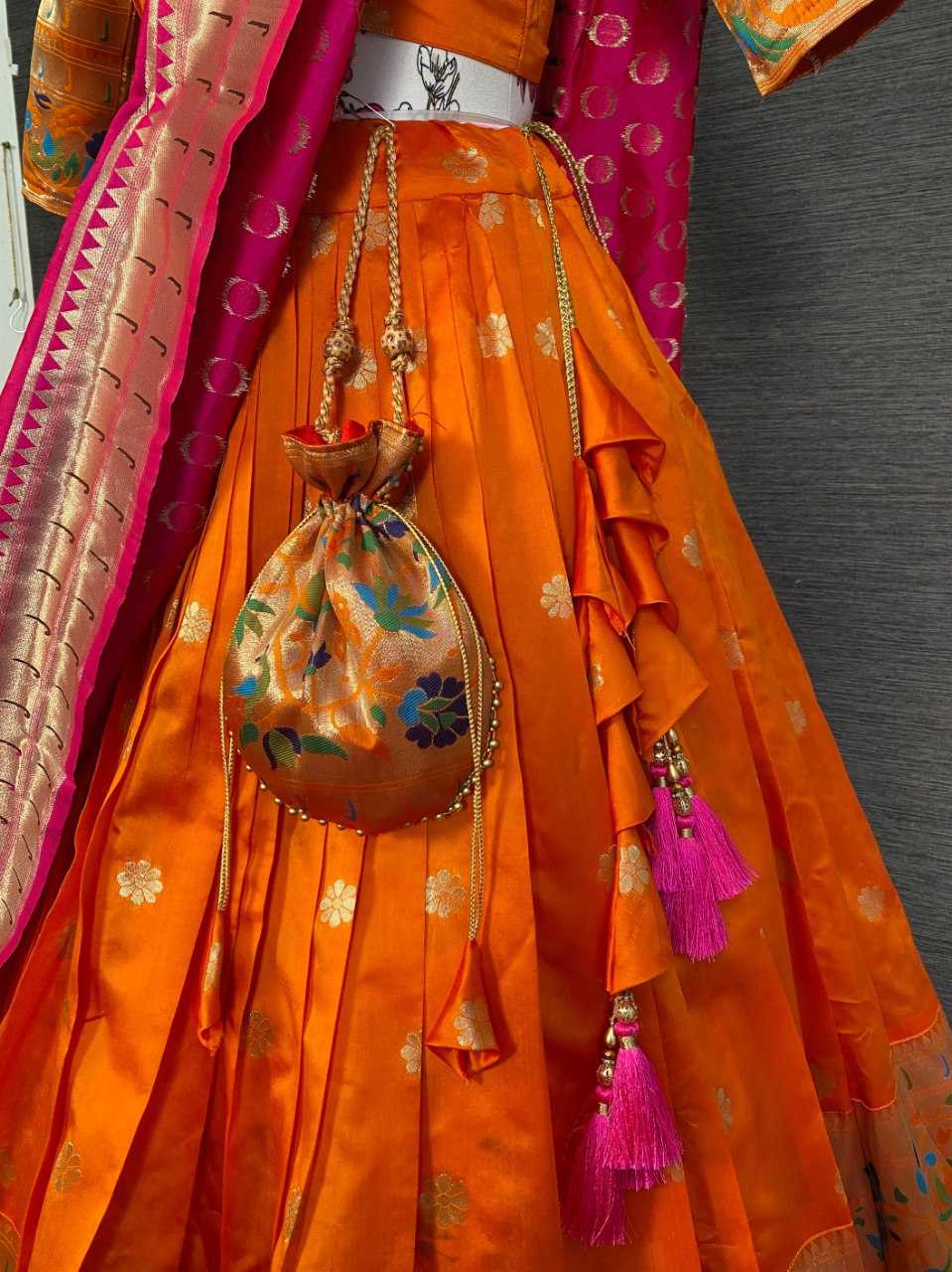 Ynf Silk KESH134 2015 Lehengas Festive Collections Wholesale Silk Lehenga Paithani Lehenga Navratri Chaniya Choli Manufacturer