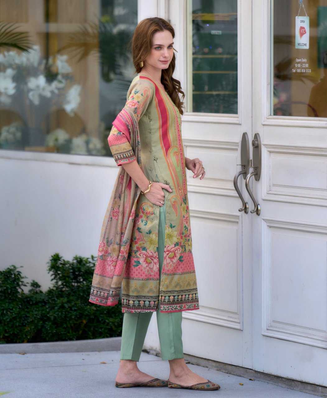 Ynf Silk KESH507 Vatican Suits & Dresses Wholesale Printed Suits Ladies Silk Suit Silk Suits Manufacturer