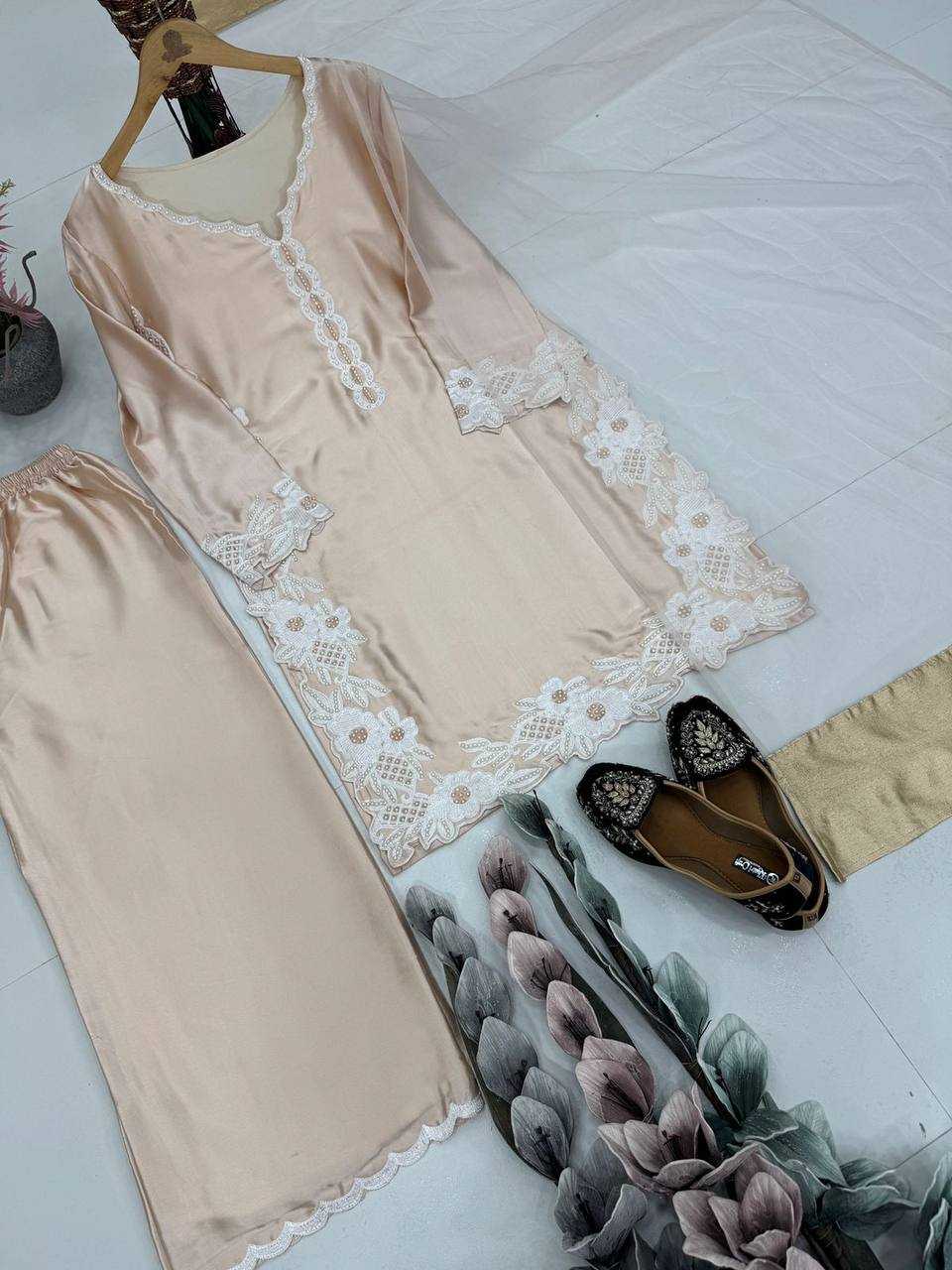 Ynf Silk KESH512 213 Suits & Dresses Wholesale Ladies Suits Dresses Designer Suits Manufacturer