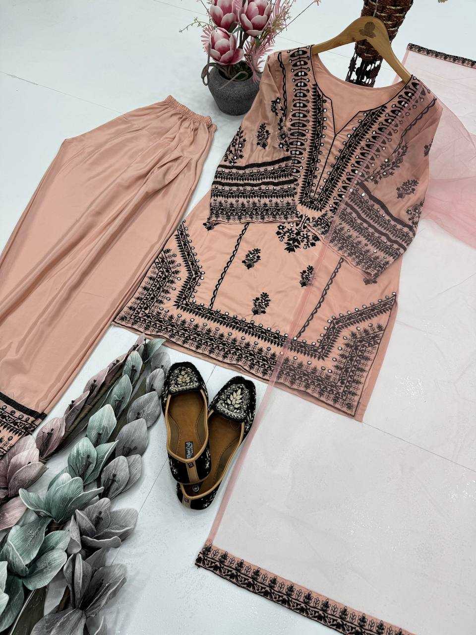 Ynf Silk KESH512 214 Suits & Dresses Wholesale Ladies Suits Dresses Designer Suits Manufacturer