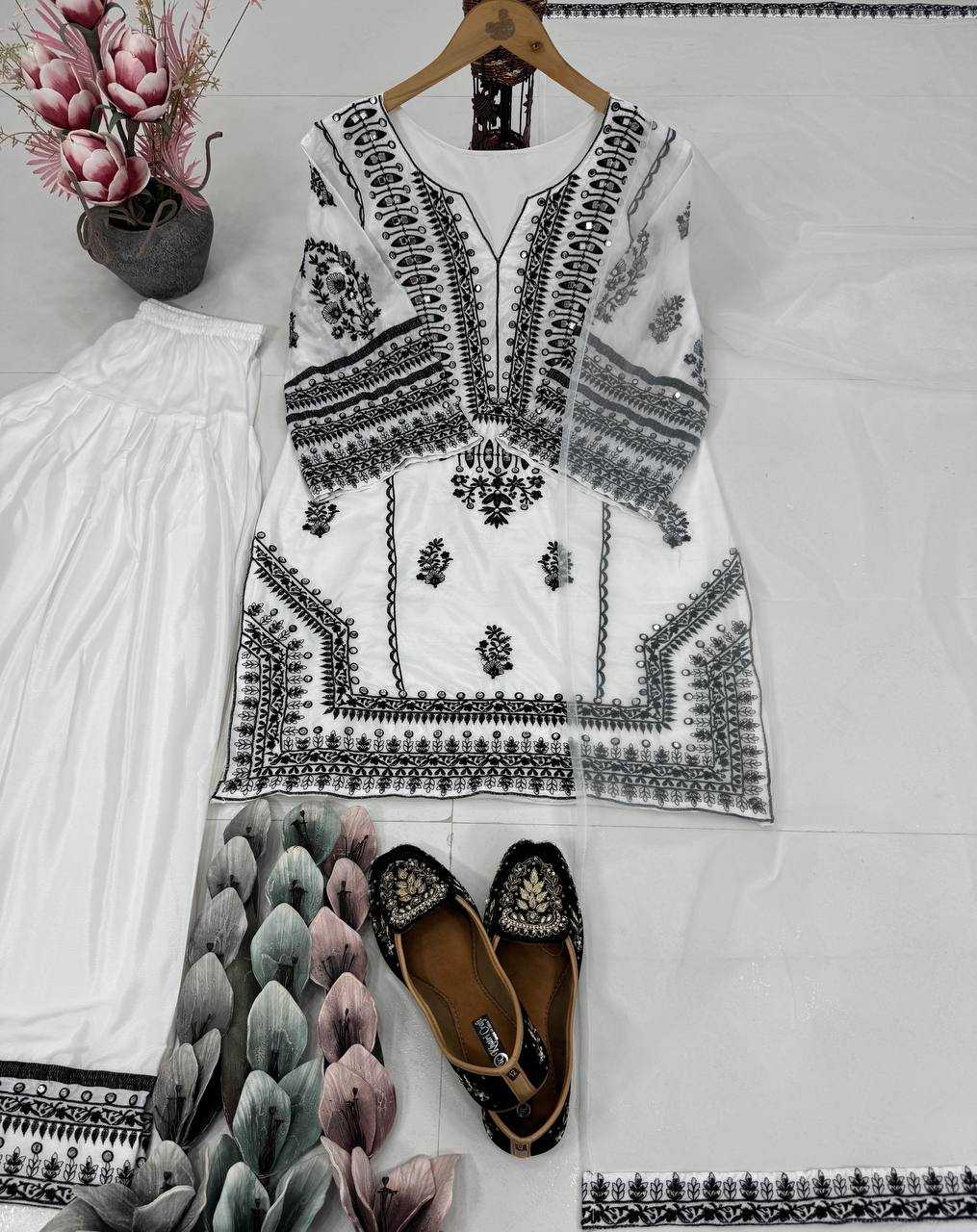 Ynf Silk KESH512 214 Suits & Dresses Wholesale Ladies Suits Dresses Designer Suits Manufacturer