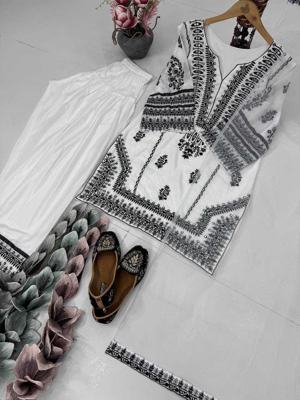 Ynf Silk KESH512 214 Suits & Dresses Wholesale Ladies Suits Dresses Designer Suits Manufacturer