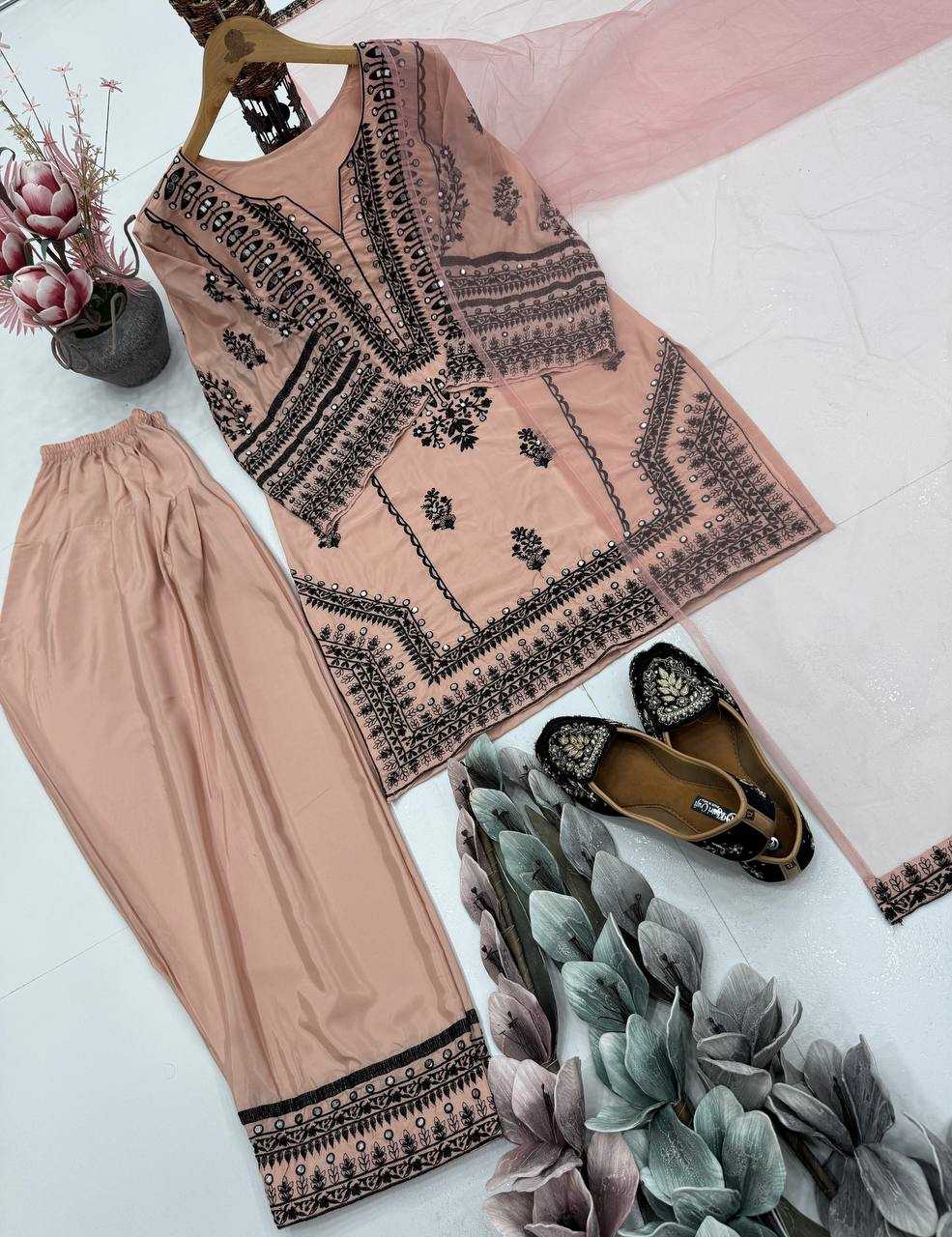 Ynf Silk KESH512 214 Suits & Dresses Wholesale Ladies Suits Dresses Designer Suits Manufacturer