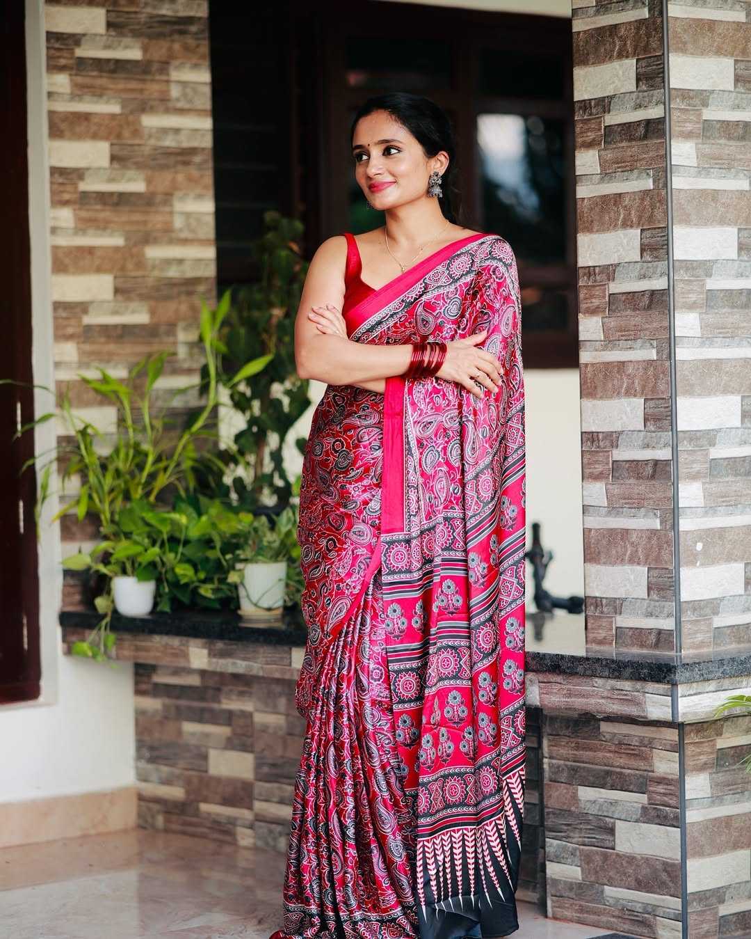 Ynf Silk RIN207 2252 Sarees Wholesale Designer Sarees Ready To Wear Sarees Fancy Sarees Manufacturer