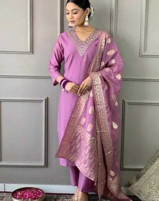 Ynf Slub Reyon KESH517 K4 Kurti Wholesale Fancy Kurti Embroidered Kurtis V-Neck Kurtis Manufacturer