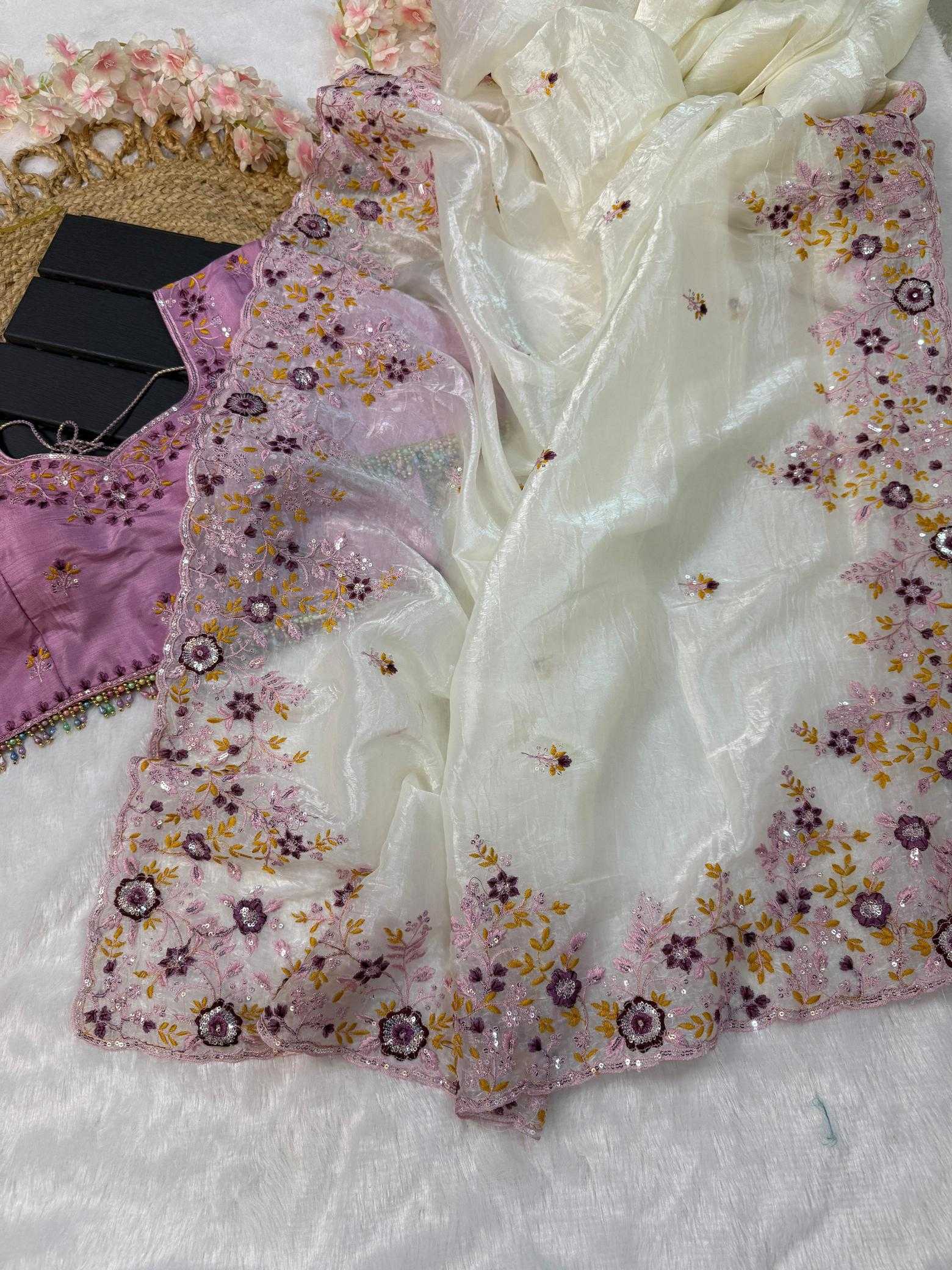 Ynf Soft Gold Crush RIN164 Sindhuri Sakhi Silk Sarees Festive Collections Wholesale Soft Silk Sarees Embroidered Silk Sarees Onam Collections Manufacturer