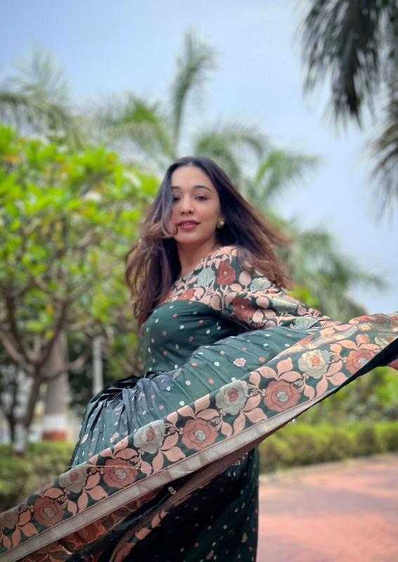 Ynf Soft Silk KESH249 W Suhani Gowns Wholesale Party Gowns Designer Gowns Silk Gowns Manufacturer